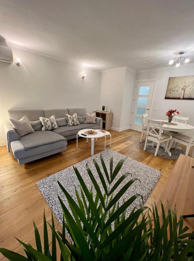 Apartamentos Prestige Suites Malaga III Εξωτερικό φωτογραφία